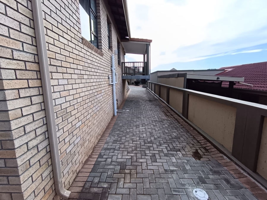 3 Bedroom Property for Sale in Seemeeu Park Western Cape